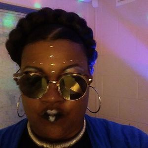 Meet your Posher, Marsha